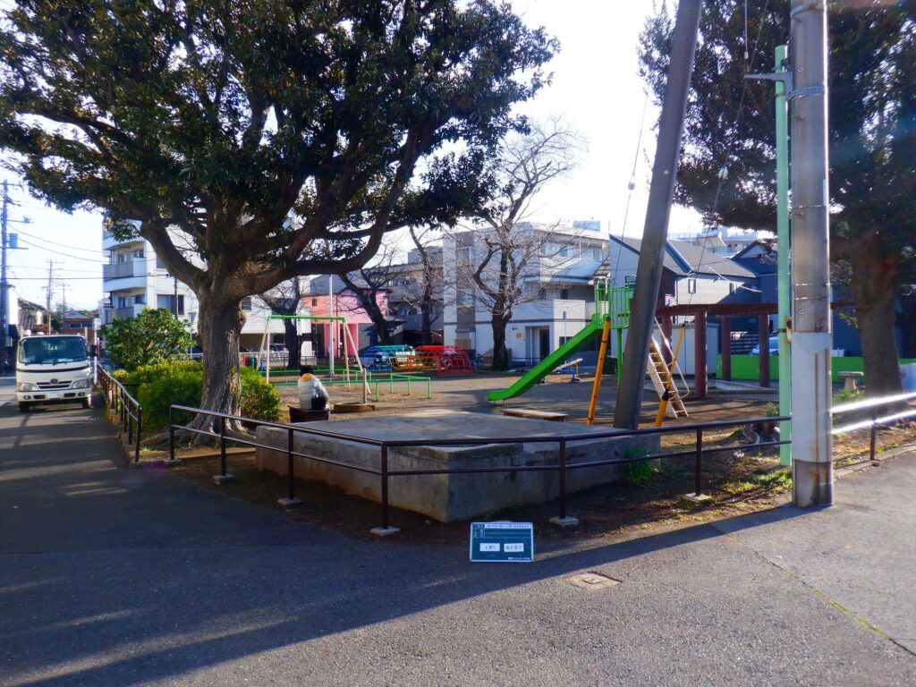 公園遊具 塗装工事 写真20