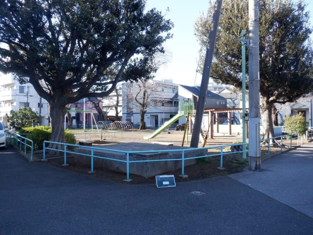 公園遊具 塗装工事 写真19