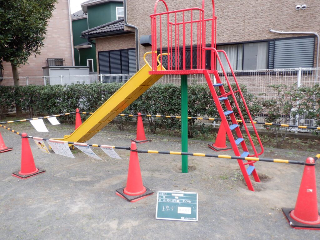 公園遊具 塗装工事 写真30