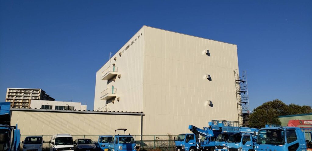千葉港運倉庫 塗装工事 写真3